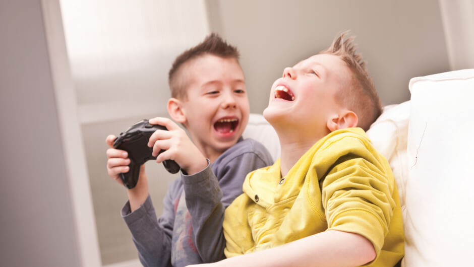 Advantages of kids playing video games, video games
